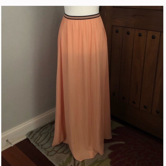 BUNDLE 2 HAUTE HIPPIE & ZARA - Picture 2 of 15